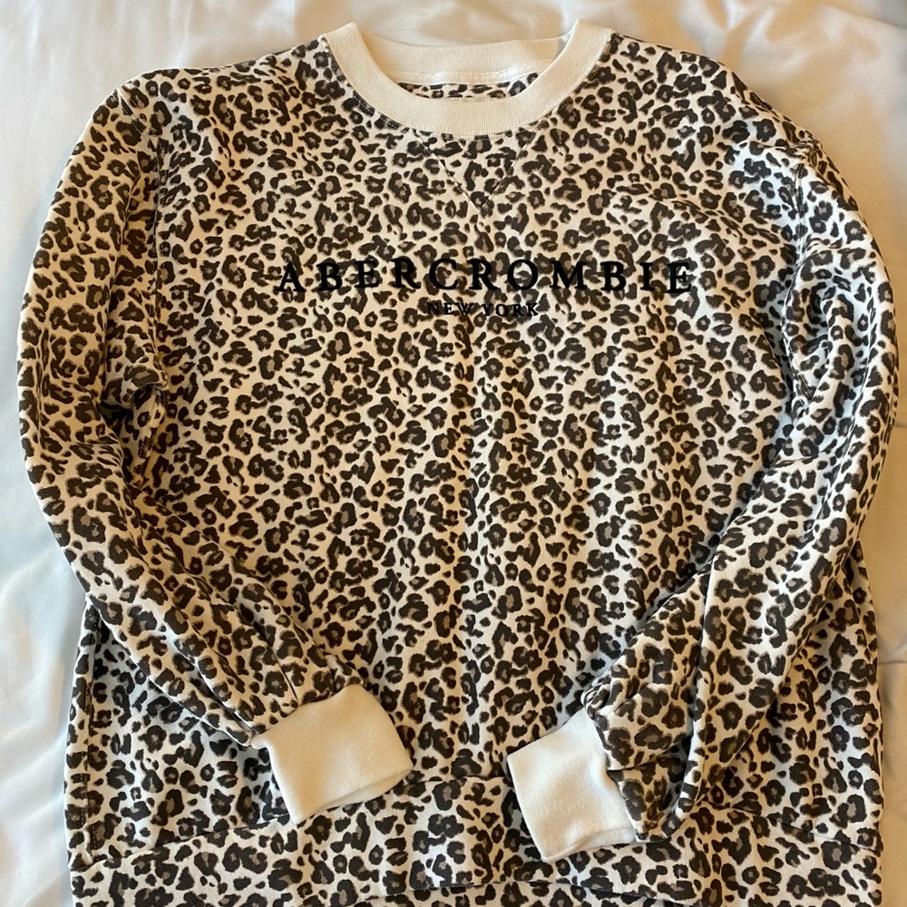 Abercrombie and Fitch crew neck